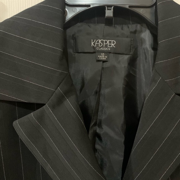 Kasper Pants & Jumpsuits Kasper Classics Womens Black Pinstripe